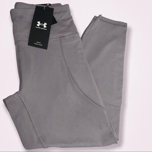 NWT Under Armour women’s leggings Sz‎ SM